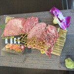 黒毛和牛焼肉 凱旋門 - 