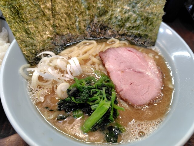 Yokohama Iekei Ramen Sakutaya photo 2