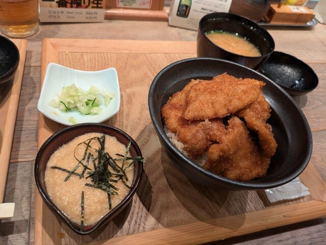Niigata Katsudon Tarekatsu Takakura Rokkaku Ten