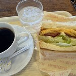 喫茶・レストランブルーポピー - サンドセット480円(ベーコンミックスサンド)