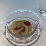 321059447 - 1皿目
                        冷麺（カッペリーニ）、かちわり、水キムチ。