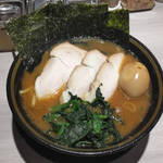 横浜家系 てつ家 市ヶ谷 - らーめん・チャーシュー・味玉