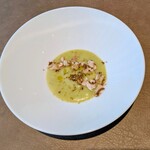 Largo RISTORANTE - じゃが芋とブロッコリーのスープ マッシュルーム添え