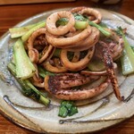 酒ト飯 ヤマダ - イカと青梗菜の炒め物