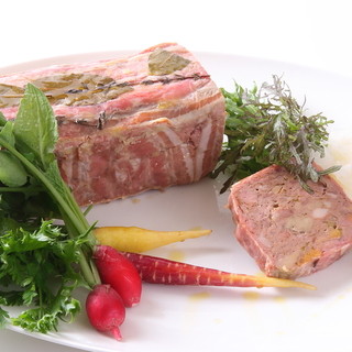 シェ・サツカワ_2