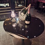 瀬里奈 - ラウンジの飾り物です。