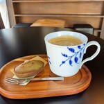 Flâner - 抹茶フィナンシェとカフェラテ