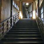 ますや旅館 - 館内の階段