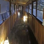 ますや旅館 - 館内の渡り廊下