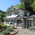 壱弐参 CAFE - 駐車場はお店の敷地内