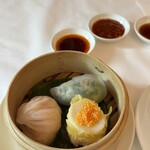 ヤウメイ - 熱々です