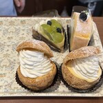 るるりあん - 生シュークリーム、フルーツタルト（シャインマスカット）、米粉のロールケーキ