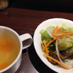 いきなりステーキ - ランチセットのサラダとスープ