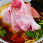 中華そば 四つ葉 - 映えるねぇ