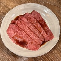 炭火焼肉ホルモン うしごろ 中目黒店 - A5黒毛和牛霜降り