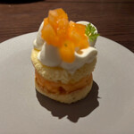 Crossroads Kitchen - メロンケーキ