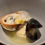 Crossroads Kitchen - ブイヤベース