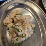 焼肉セブン - 塩ホルモン⋯塩ダレで頂きます