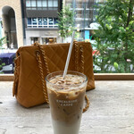 エクセルシオール カフェ バリスタ - ２F 窓際カウンター