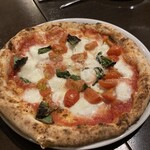 ピッツェリア　オオサキ - マルゲリータ・ビアンカ ¥1,980