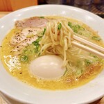 鶏そば  ムタヒロ 2号店 - 味玉鶏白湯そば