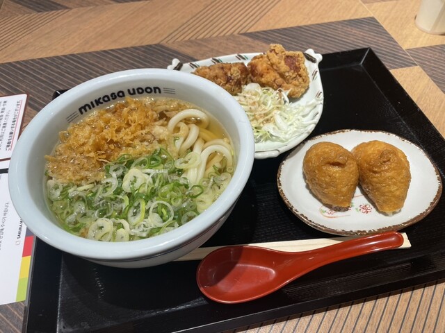 うどん様 GrSsgTwXkAAJDHf.jpg