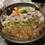 創作和食と完全個室 和蔵 - 飛騨牛朴葉味噌陶板焼き