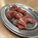 新宿ホルモン焼き だるま - カシラ