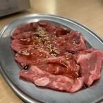 新宿ホルモン焼き だるま - 牛ハラミ