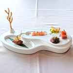 SUD restaurant - ランチコース 5082円 のSUDシグネチャープレート 東京ローカルをイメージして