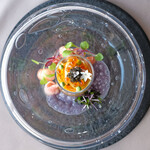SUD restaurant - ランチコース 5082円 の旬魚使用した季節のオードブル フランス産オシェトラキャビアを添えて
