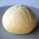 SUD restaurant - ランチコース 5082円 のパン