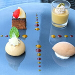 SUD restaurant - ランチコース 5082円 のデセールヴァリエ 4種のデザートを一皿に盛り込んで