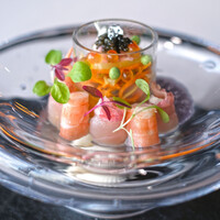 SUD restaurant - ランチコース 5082円 の旬魚使用した季節のオードブル フランス産オシェトラキャビアを添えて