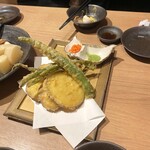 京出汁おでんと旬菜天ぷら 鳥居くぐり - 