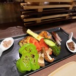 焼鳥とワイン ソバヤノニカイ - 