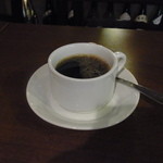 マルニ - セルフサービスで飲み放題のコーヒー