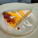 タベルナ ロンディーノ - 家族の選んだ洋ナシのクラフティ