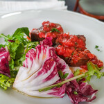 タベルナ ロンディーノ - 家族の選んだ牛肉のトマトソース煮込み