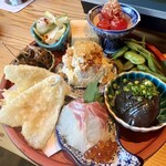 めしや 浮世ばなれ - 八寸おまかせ盛り合わせ