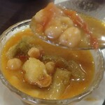 ナニズキッチン - まかないダルスープ