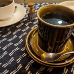 こぐま屋珈琲店 - 琥珀に輝く自慢の焙煎珈琲