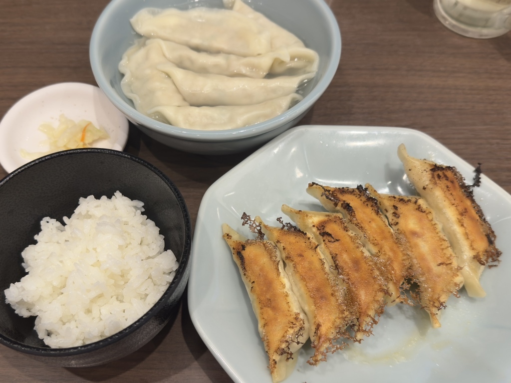 写真 : 宇都宮みんみん 宮みらい店 - 宇都宮駅東口/餃子 | 食べログ