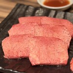 焼肉 ジャンボ - 
