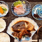 魚博 - 煮付け定食
