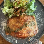 Ωｃａｆｅ - 自家製ミートソースのラザニア