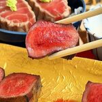 牛タンとマグロとクリスピー餃子 ひまわり［海］ - 