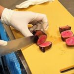 牛タンとマグロとクリスピー餃子 ひまわり［海］ - 