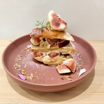 菓子屋めがね - 料理写真:横からの図