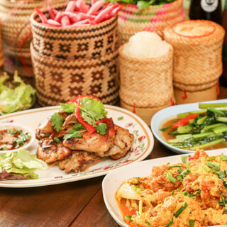 タイ東北酒場 ソムタムローンプレーン_1